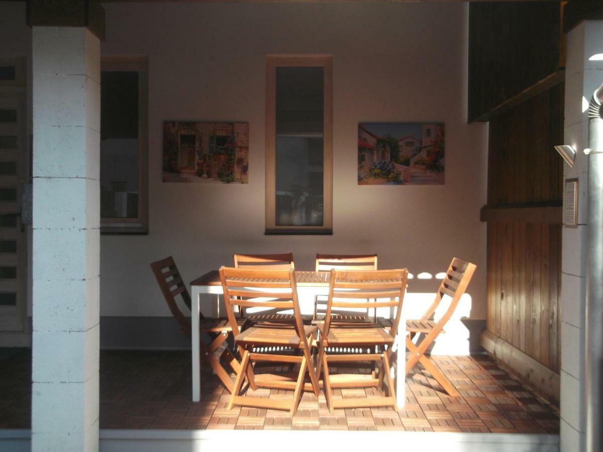 Belvarosi Apartmanszallo - Кишкунфеледьхаза Экстерьер фото