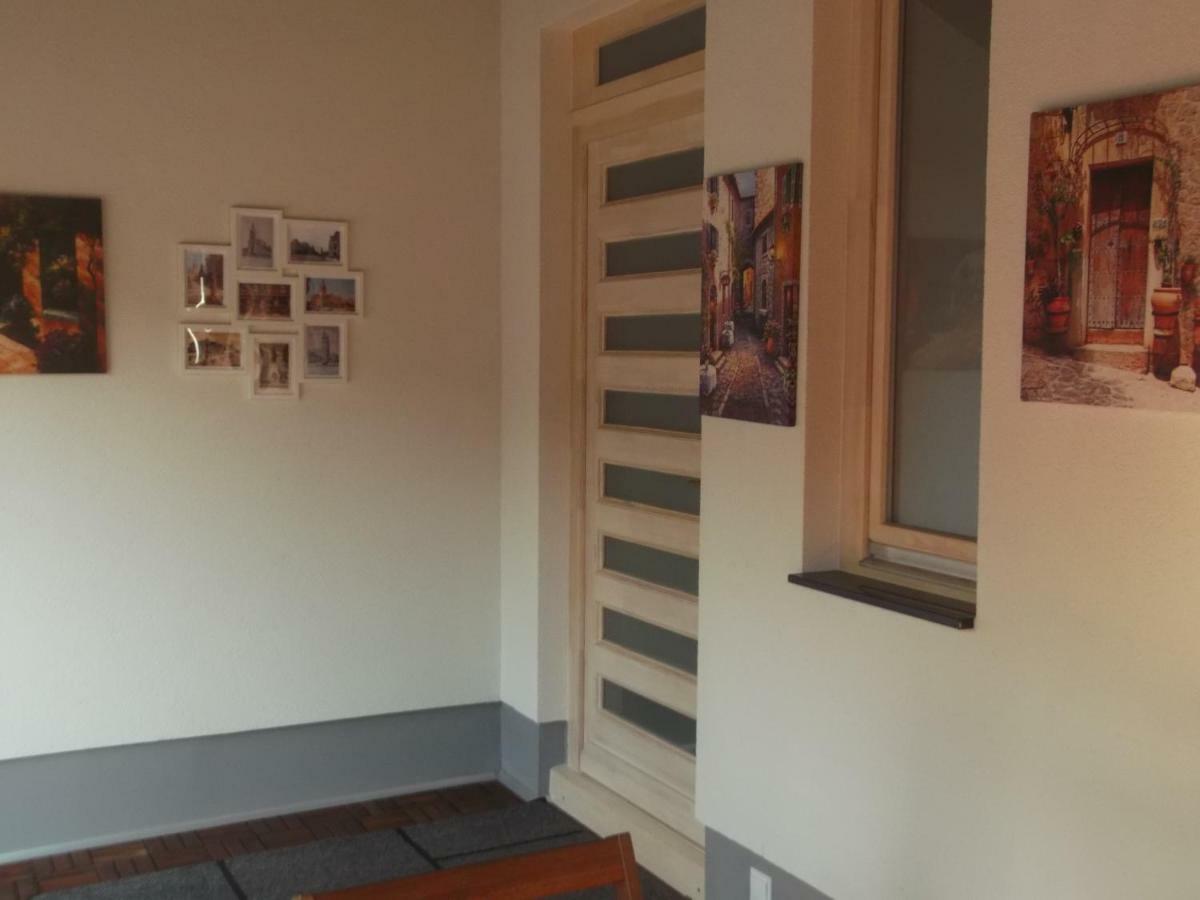 Belvarosi Apartmanszallo - Кишкунфеледьхаза Экстерьер фото